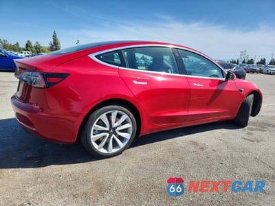 Trzecie zdjęcie samochodu z tyłu: 2020 TESLA MODEL 3 AWD W/LONG R VIN:5YJ3E1EA3LF645818 - miniatura