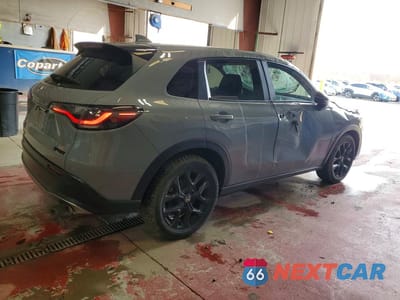 Trzecie zdjęcie samochodu z tyłu: 2024 HONDA HR-V SPORT VIN:3CZRZ2H57RM770614 - miniatura