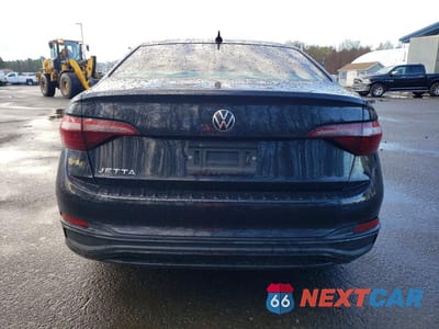 Zdjęcie 6 z 13 samochodu: 2023 VOLKSWAGEN JETTA SPORT VIN:3VWBM7BU6PM007156 - miniatura