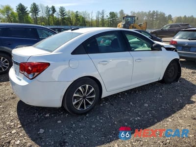 Trzecie zdjęcie samochodu z tyłu: 2015 CHEVROLET CRUZE LS VIN:1G1PA5SG2F7290849 - miniatura