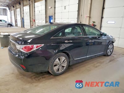 Trzecie zdjęcie samochodu z tyłu: 2014 HYUNDAI SONATA HYBRID LIMITED VIN:KMHEC4A46EA115821 - miniatura