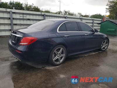 Trzecie zdjęcie samochodu z tyłu: 2017 MERCEDES-BENZ E 300 4MATIC VIN:WDDZF4KB8HA065248 - miniatura