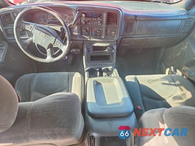 Zdjęcie 8 z 12 samochodu: 2003 CHEVROLET SILVERADO K2500 HEAVY DUTY VIN:1GCHK291X3E131027 - miniatura
