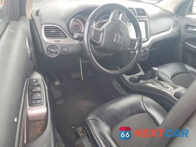 Zdjęcie 8 z 11 samochodu: 2020 DODGE JOURNEY CROSSROAD VIN:3C4PDCGBXLT213007 - miniatura