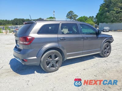 Trzecie zdjęcie samochodu z tyłu: 2019 DODGE JOURNEY CROSSROAD VIN:3C4PDCGG9KT680347 - miniatura