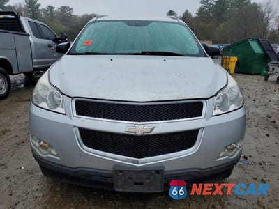 Piąte zdjęcie samochodu w środku: 2012 CHEVROLET TRAVERSE LS VIN:1GNKRFED1CJ210061 - miniatura