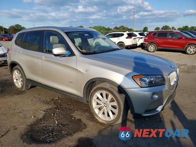 Czwarte zdjęcie samochodu z boku: 2013 BMW X3 XDRIVE28I VIN:5UXWX9C53D0A17528 - miniatura