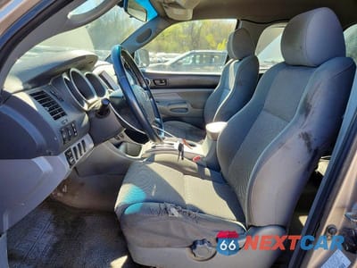 Zdjęcie 7 z 13 samochodu: 2006 TOYOTA TACOMA ACCESS CAB VIN:5TEUU42N36Z314806 - miniatura