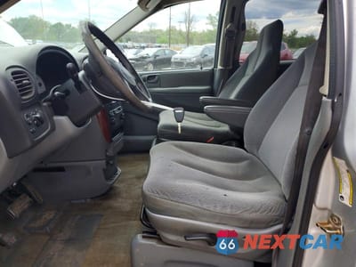 Zdjęcie 7 z 13 samochodu: 2005 CHRYSLER TOWN & COUNTRY VIN:1C4GP45R15B330072 - miniatura