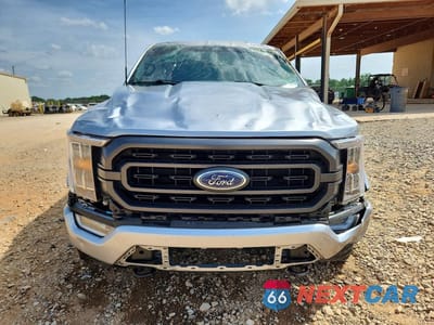 Piąte zdjęcie samochodu w środku: 2023 FORD F150 SUPERCREW VIN:1FTFW1E58PFB77258 - miniatura