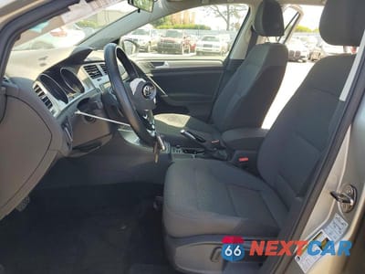 Zdjęcie 7 z 11 samochodu: 2016 VOLKSWAGEN GOLF S VIN:3VW217AU1GM026580 - miniatura