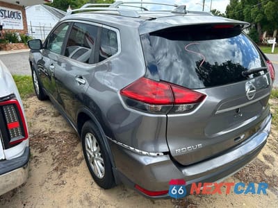 Trzecie zdjęcie samochodu z tyłu: 2019 NISSAN ROGUE S VIN:5N1AT2MT4KC802057 - miniatura