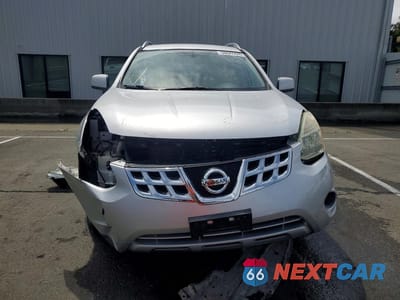 Piąte zdjęcie samochodu w środku: 2011 NISSAN ROGUE S VIN:JN8AS5MV3BW272788 - miniatura