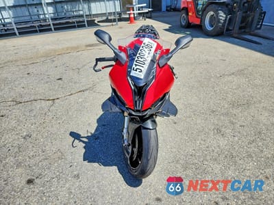 Drugie zdjęcie samochodu z przodu: 2020 BMW S 1000 RR VIN:WB10E2302L6D34461 - miniatura