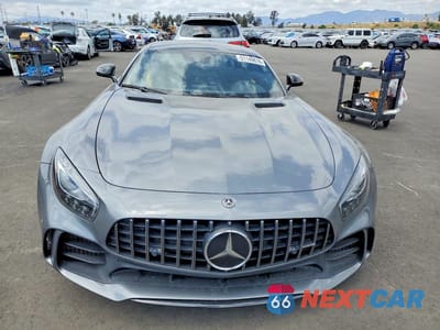 Piąte zdjęcie samochodu w środku: 2018 MERCEDES-BENZ AMG GT R VIN:WDDYJ7KA6JA013187 - miniatura