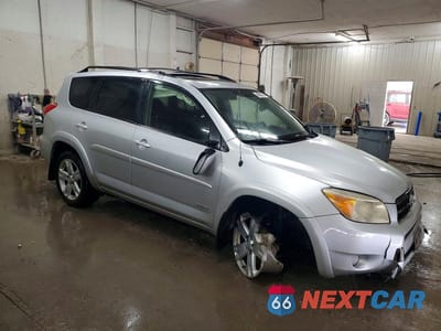 Czwarte zdjęcie samochodu z boku: 2007 TOYOTA RAV4 SPORT VIN:JTMBK32V776025921 - miniatura