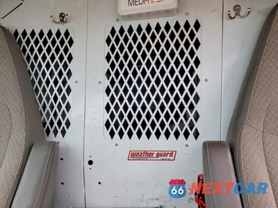 Zdjęcie 10 z 13 samochodu: 2018 CHEVROLET EXPRESS G3500 VIN:1GCZGGFG1J1234269 - miniatura