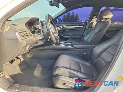 Zdjęcie 7 z 12 samochodu: 2020 HONDA ACCORD SPORT VIN:1HGCV1F33LA117268 - miniatura