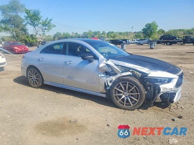 Czwarte zdjęcie samochodu z boku: 2022 MERCEDES BENZ CLA 45 AMG VIN:W1K5J5DB0NN315361 - miniatura
