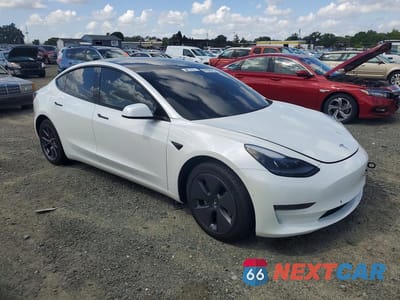 Czwarte zdjęcie samochodu z boku: 2021 TESLA MODEL 3 VIN:5YJ3E1EA7MF059236 - miniatura
