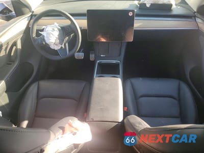 Zdjęcie 8 z 14 samochodu: 2024 TESLA MODEL Y VIN:7SAYGDEF8RF087408 - miniatura