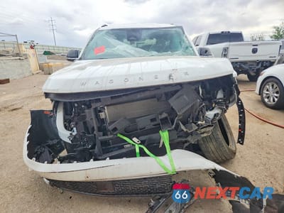 Piąte zdjęcie samochodu w środku: 2025 JEEP WAGONEER SERIES II VIN:1C4SJVBP1SS530224 - miniatura