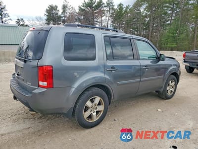 Trzecie zdjęcie samochodu z tyłu: 2011 HONDA PILOT EX VIN:5FNYF4H40BB089749 - miniatura