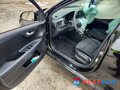 Zdjęcie 8 z 12 samochodu: 2021 KIA RIO VIN:3KPA24AD6ME406773 - miniatura