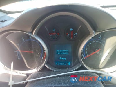 Zdjęcie 9 z 12 samochodu: 2012 CHEVROLET CRUZE LS VIN:1G1PC5SH3C7406199 - miniatura