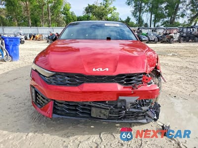 Piąte zdjęcie samochodu w środku: 2026 KIA K5 GT LINE VIN:KNAG64J71T5418667 - miniatura