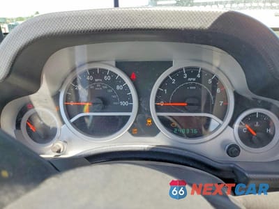 Zdjęcie 9 z 13 samochodu: 2010 JEEP WRANGLER SPORT VIN:1J4AA2D19AL119997 - miniatura