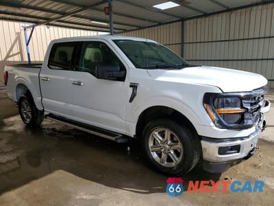 Czwarte zdjęcie samochodu z boku: 2025 FORD F150 XLT VIN:1FTEW3K51SKD69147 - miniatura