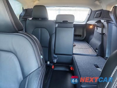 Zdjęcie 10 z 13 samochodu: 2024 VOLVO XC40 CORE VIN:YV4L12UK4R2211881 - miniatura