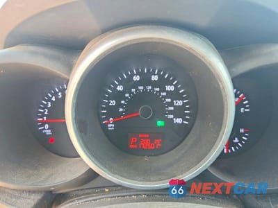 Zdjęcie 9 z 13 samochodu: 2013 KIA SOUL VIN:KNDJT2A64D7559543 - miniatura