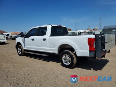 Drugie zdjęcie samochodu z przodu: 2017 FORD F250 SUPER DUTY VIN:1FT7W2BT3HEE14842 - miniatura
