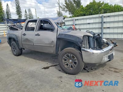 Czwarte zdjęcie samochodu z boku: 2012 CHEVROLET SILVERADO K1500 LT VIN:1GCPKSE73CF231731 - miniatura