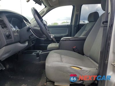 Zdjęcie 7 z 12 samochodu: 2008 DODGE DAKOTA SXT VIN:1D3HE38N18S590495 - miniatura