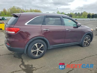 Trzecie zdjęcie samochodu z tyłu: 2016 KIA SORENTO EX VIN:5XYPH4A10GG136364 - miniatura