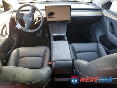 Zdjęcie 8 z 11 samochodu: 2022 TESLA MODEL Y VIN:7SAYGDEE7NA017297 - miniatura