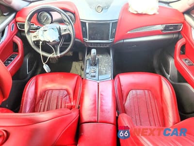 Zdjęcie 8 z 14 samochodu: 2022 MASERATI LEVANTE BASE VIN:ZN661XUA9NX383534 - miniatura