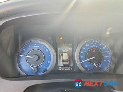 Zdjęcie 9 z 14 samochodu: 2018 TOYOTA SIENNA XLE PREMIUM 8-PASSENGER VIN:5TDYZ3DC0JS918179 - miniatura