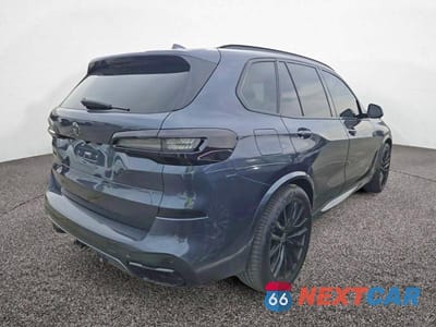 Czwarte zdjęcie samochodu z boku: 2019 BMW X5 XDRIVE50I VIN:5UXJU2C58KLN65205 - miniatura