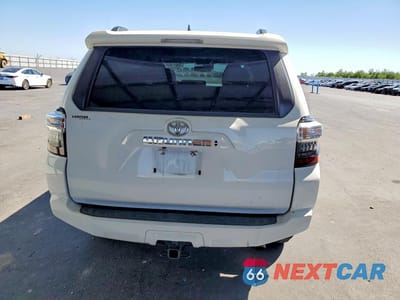 Zdjęcie 6 z 14 samochodu: 2021 TOYOTA 4RUNNER SR5 PREMIUM VIN:JTENU5JRXM5881430 - miniatura