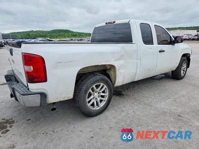 Trzecie zdjęcie samochodu z tyłu: 2008 CHEVROLET SILVERADO K1500 VIN:1GCEK19C58Z252773 - miniatura