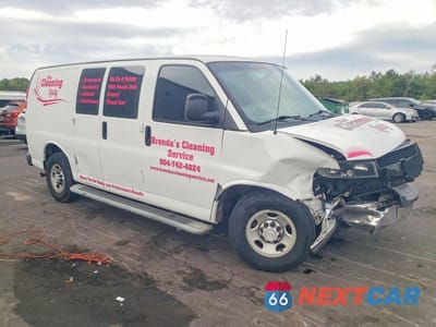 Czwarte zdjęcie samochodu z boku: 2019 CHEVROLET EXPRESS G2500 VIN:1GCWGAFG5K1208758 - miniatura