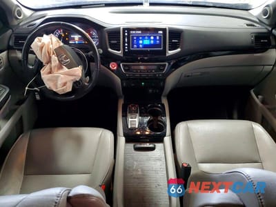 Zdjęcie 8 z 14 samochodu: 2017 HONDA PILOT TOURING VIN:5FNYF6H93HB057362 - miniatura