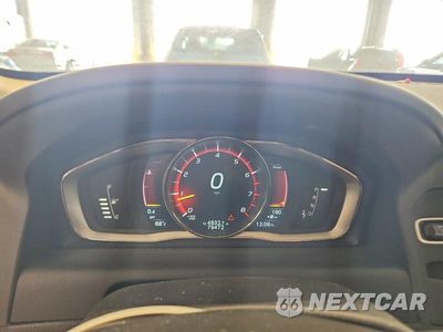 Zdjęcie 9 z 13 samochodu: 2016 VOLVO XC60 T5 PREMIER VIN:YV4612RK7G2853112 - miniatura