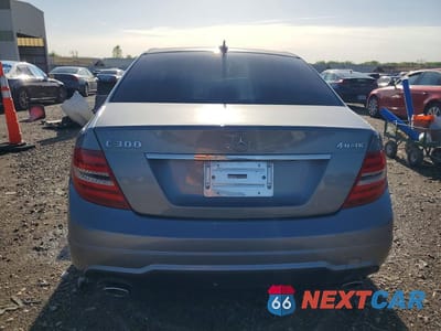 Zdjęcie 6 z 12 samochodu: 2014 MERCEDES-BENZ C 300 4MATIC VIN:WDDGF8AB3EA892912 - miniatura