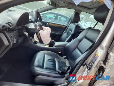 Zdjęcie 7 z 12 samochodu: 2007 MERCEDES-BENZ C 230 VIN:WDBRF52H77E023342 - miniatura