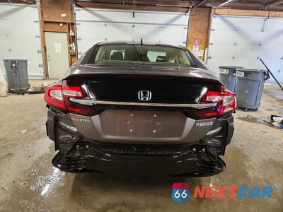 Zdjęcie 6 z 13 samochodu: 2018 HONDA CLARITY VIN:JHMZC5F14JC005292 - miniatura